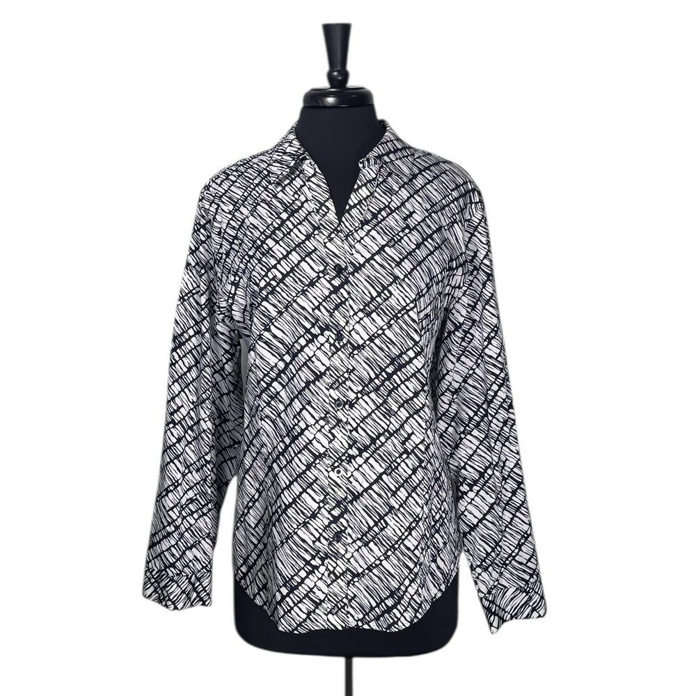 Chico’s Women’s Shirt 3 XL 16 Navy Blue White Abstract Print Button Blouse Top